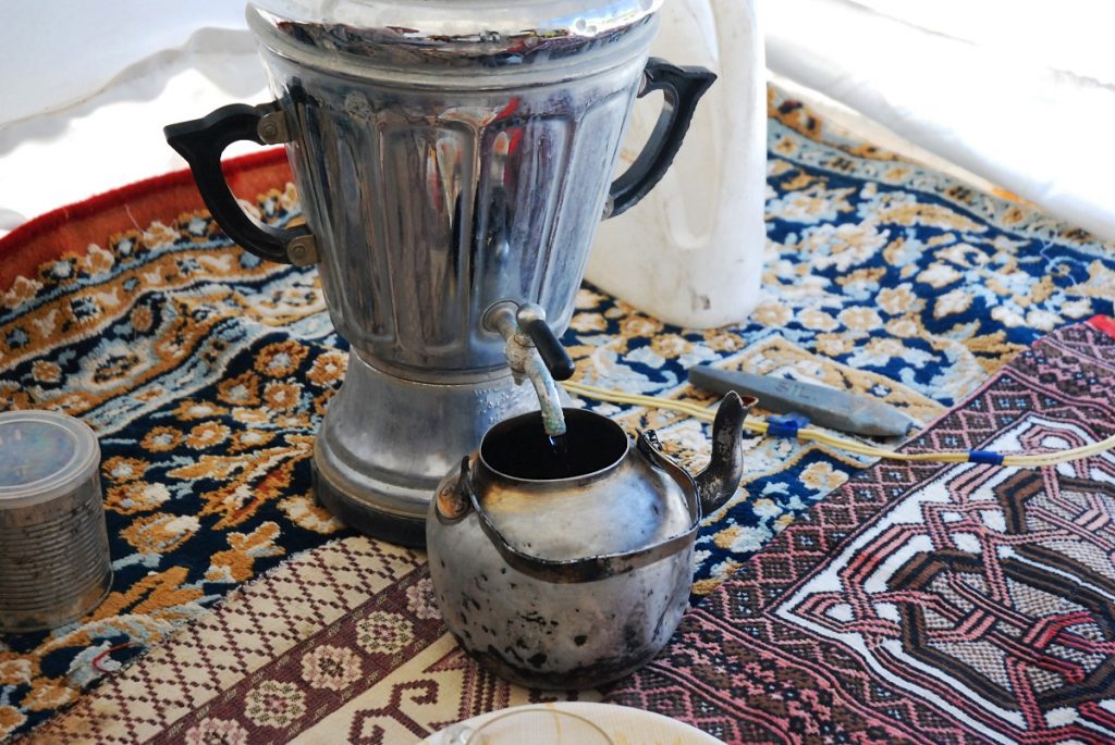 Irańska herbata czaj